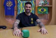 Comentarista da CazéTV é confundido com Bruno Guimarães e xingado nas redes