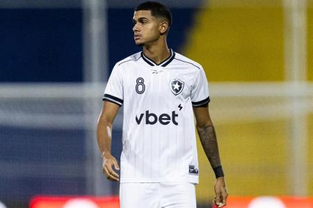 Bernardo Valim é uma das promessas da base do Botafogo dos últimos anos