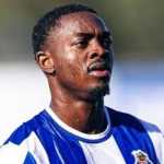 Botafogo negocia com volante angolano do Porto B