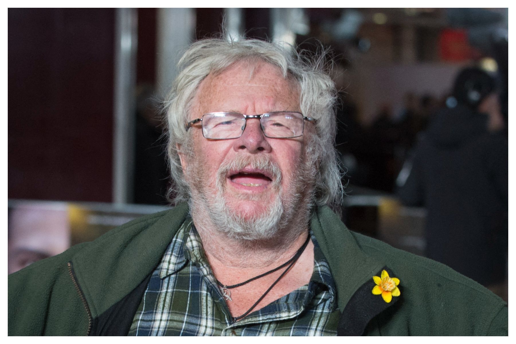 Morre o comediante e apresentador britânico Bill Oddie, aos 85 anos