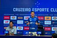 Apresentado, Gabriel Pec rasga elogios à torcida do Cruzeiro: 'Pesou na escolha'