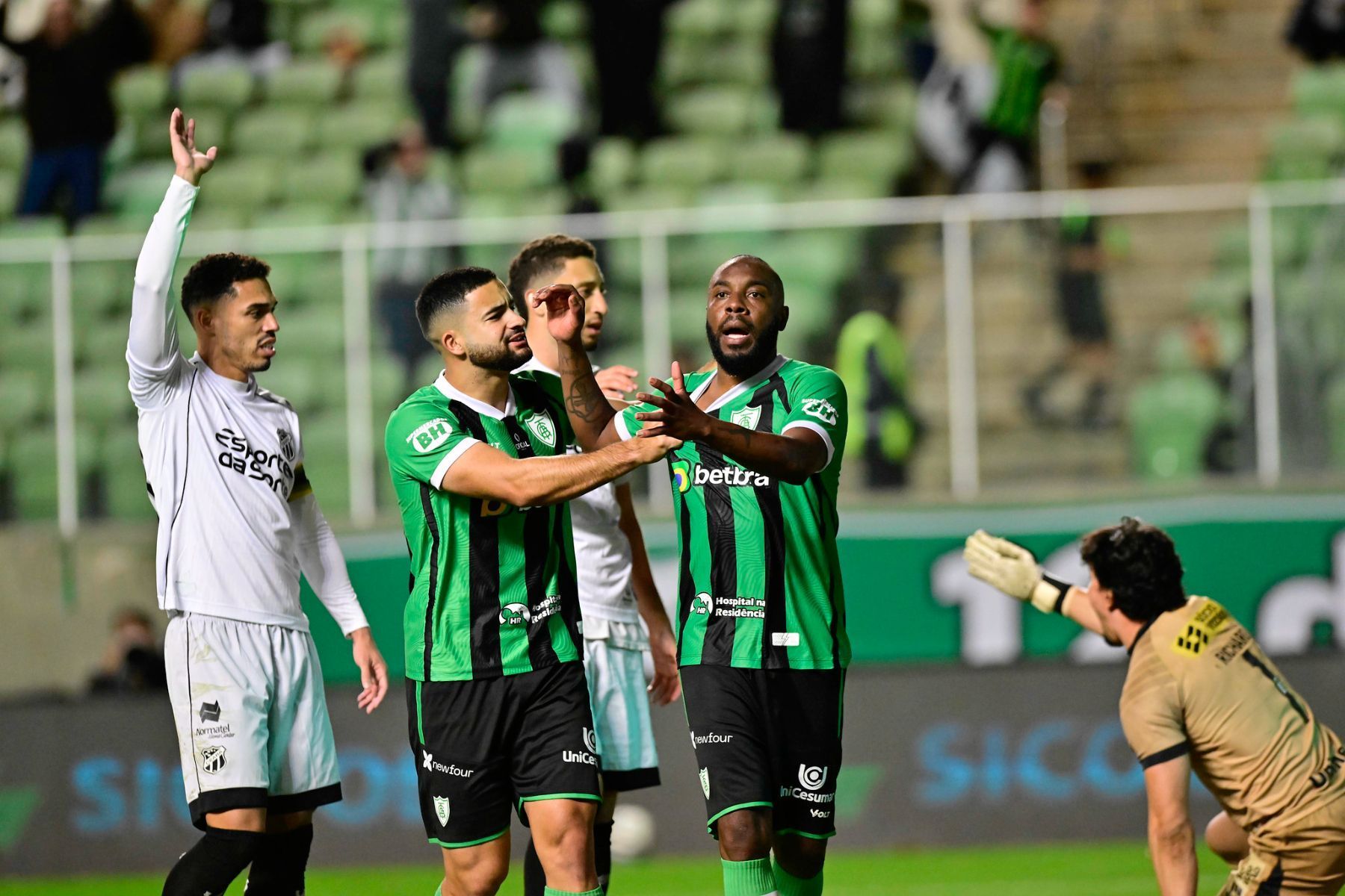 América mantém longo jejum de vitórias diante o Ceará