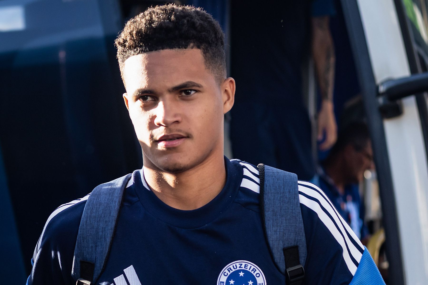 Recuperado de lesão, jovem do Cruzeiro viaja para se apresentar a clube europeu