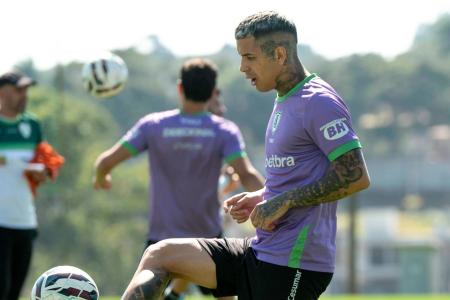 Rodrigo Piñeiro, atacante do América