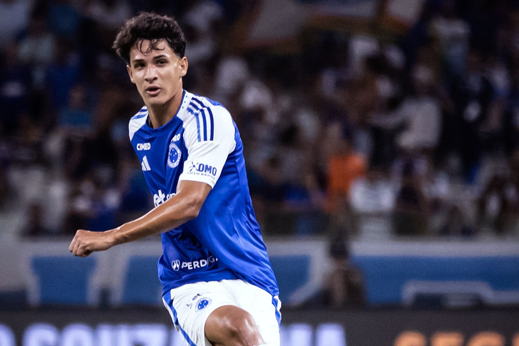 Volante se despede e manda recado ao Cruzeiro após ser emprestado ao Sport