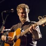 Glen Hansard, vencedor do Oscar, morre em acidente aos 56 anos