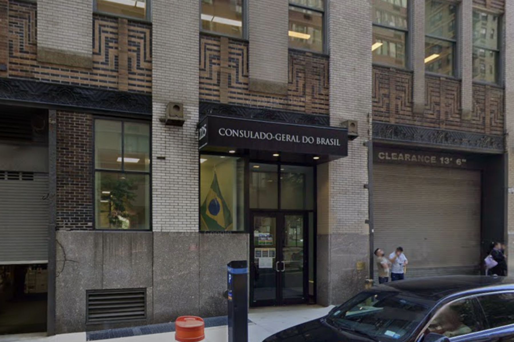 Consulado do Brasil em Nova York fecha por risco de queda de prédio vizinho