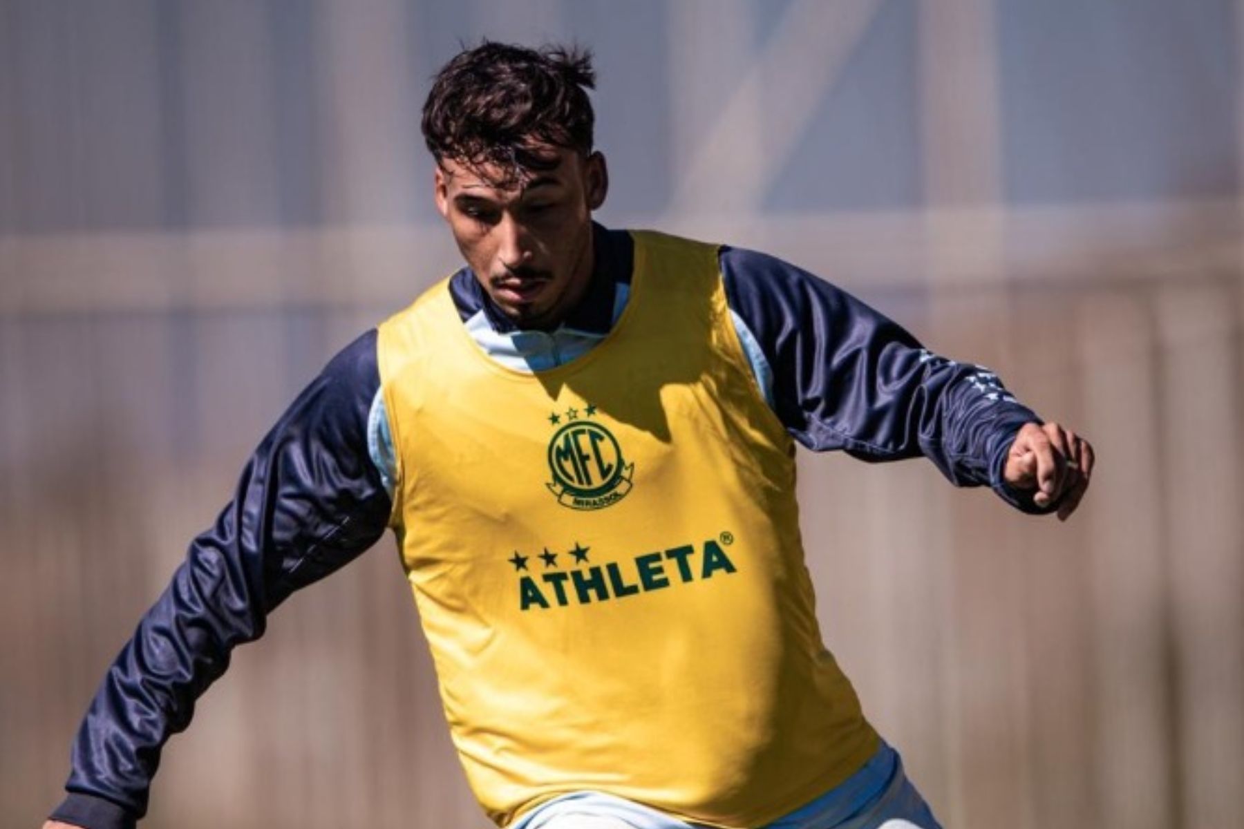 Meia emprestado pelo Cruzeiro faz boa estreia por clube da Série A