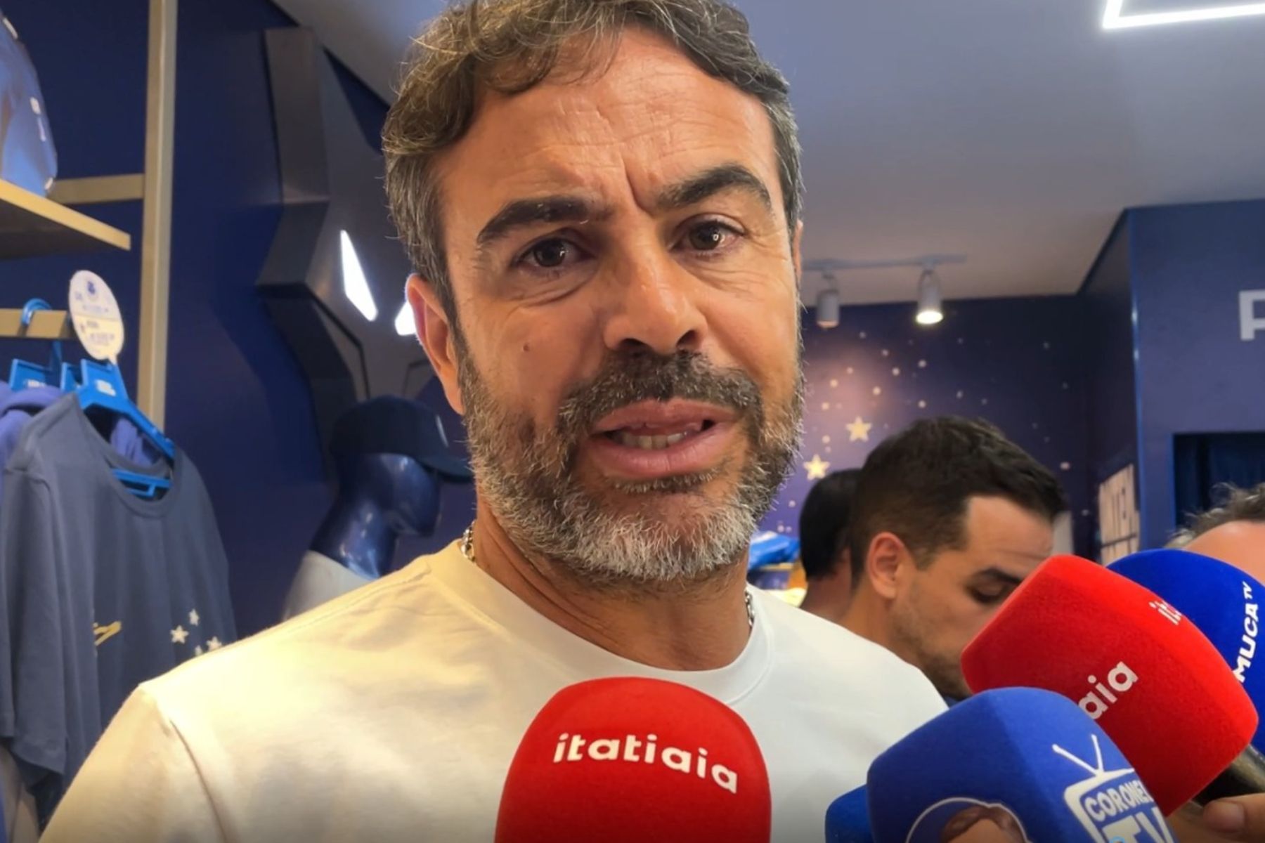 Artur Jorge projeta retorno do Cruzeiro na temporada e destaca: 'Exigência máxima'