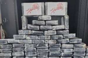 Avião com carga de cocaína e dois corpos é encontrado no MT