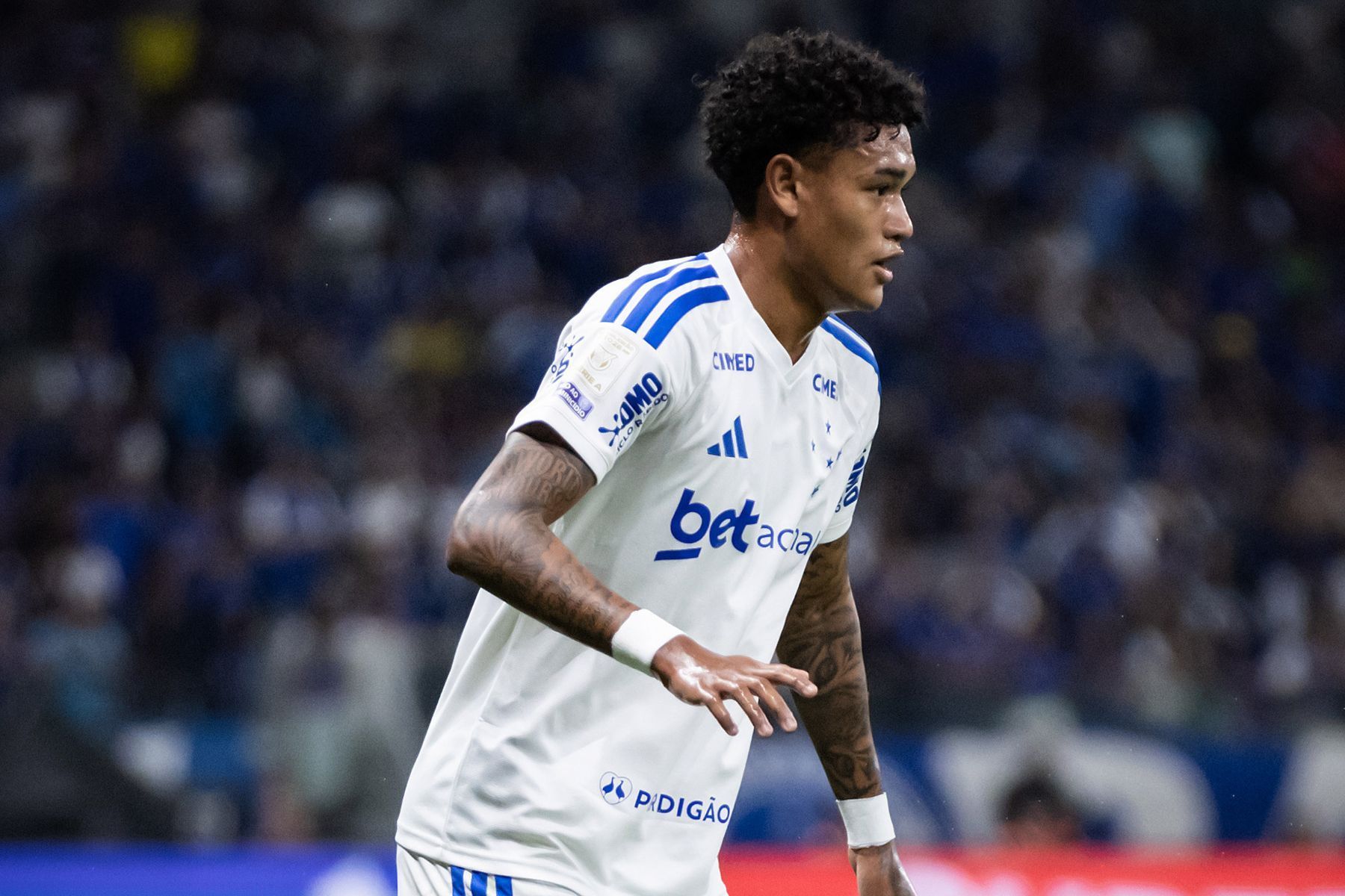 Em ascensão, 'cria' do Cruzeiro fecha com agência importante no mercado