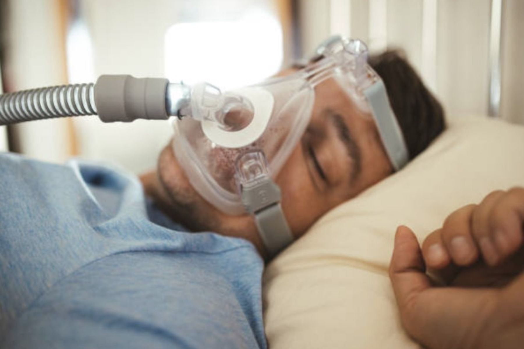 Estudo investiga se microplásticos pioram inflamação em quem tem apneia do sono
