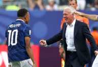 Mbappé vai às redes e se despede de Deschamps antes de disputa de terceiro lugar
