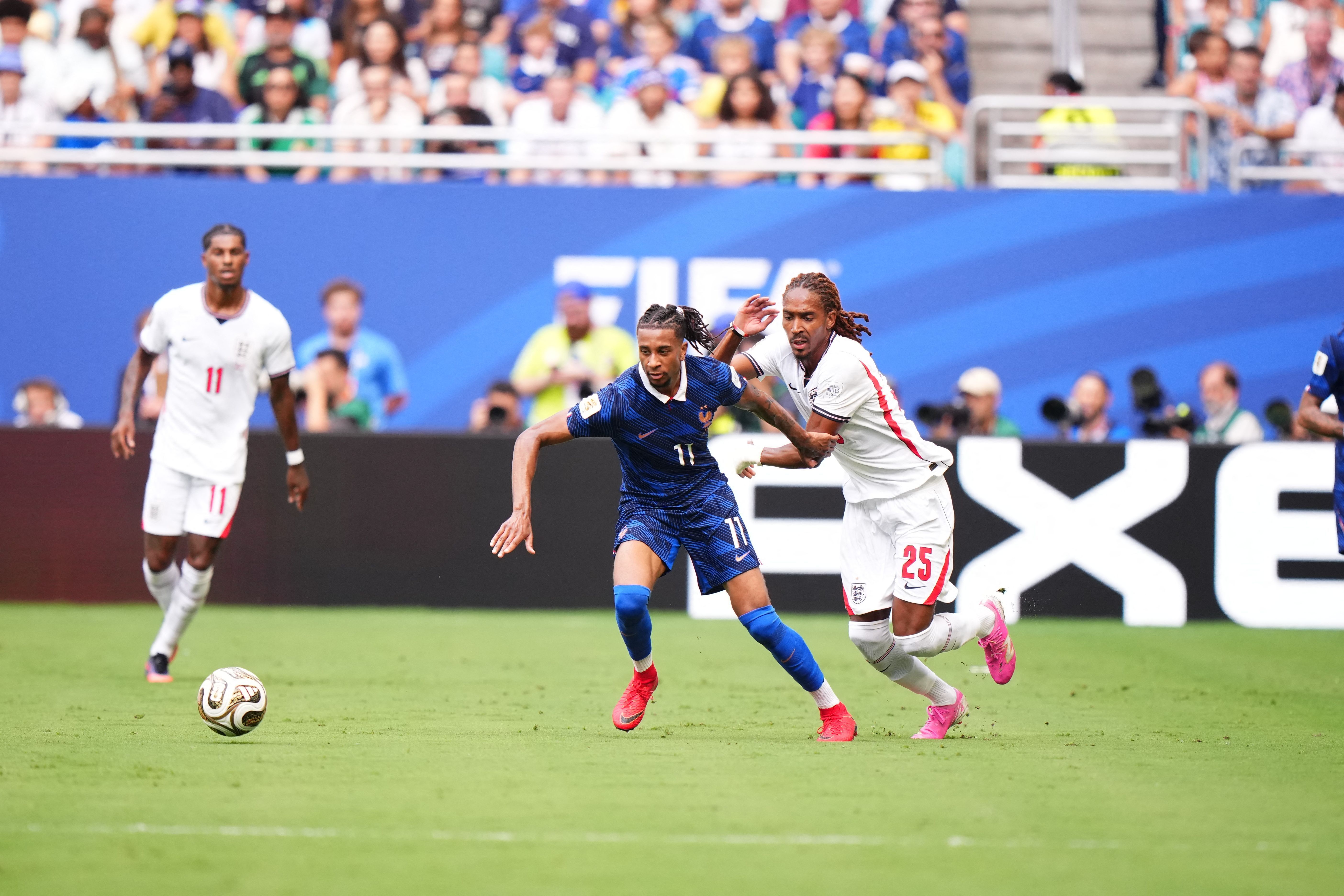 França 4 x 6 Inglaterra: partida estabelece novo recorde em Copas do Mundo