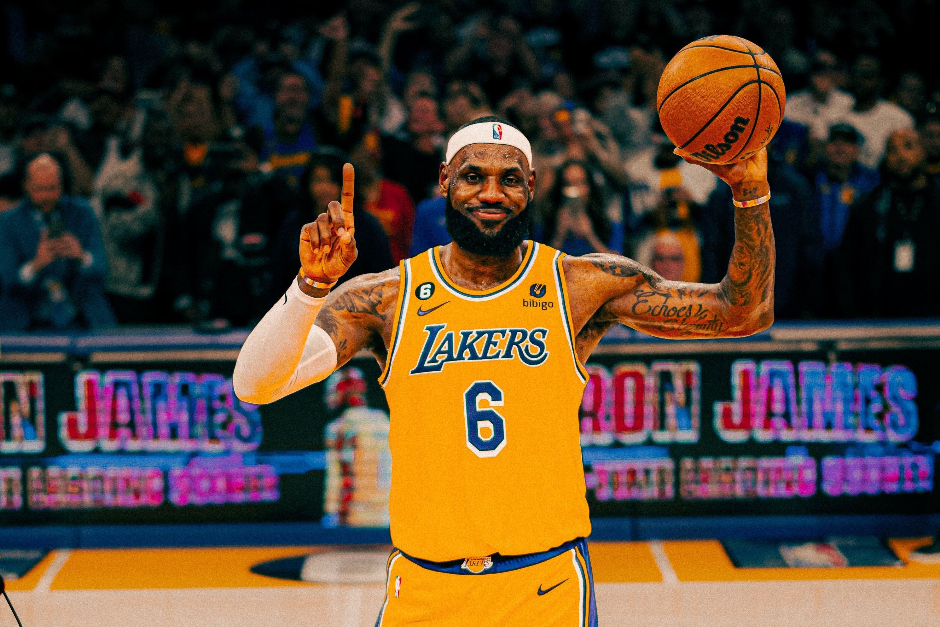 Governador proclama 'Dia de LeBron James' após chegada do astro à Filadélfia