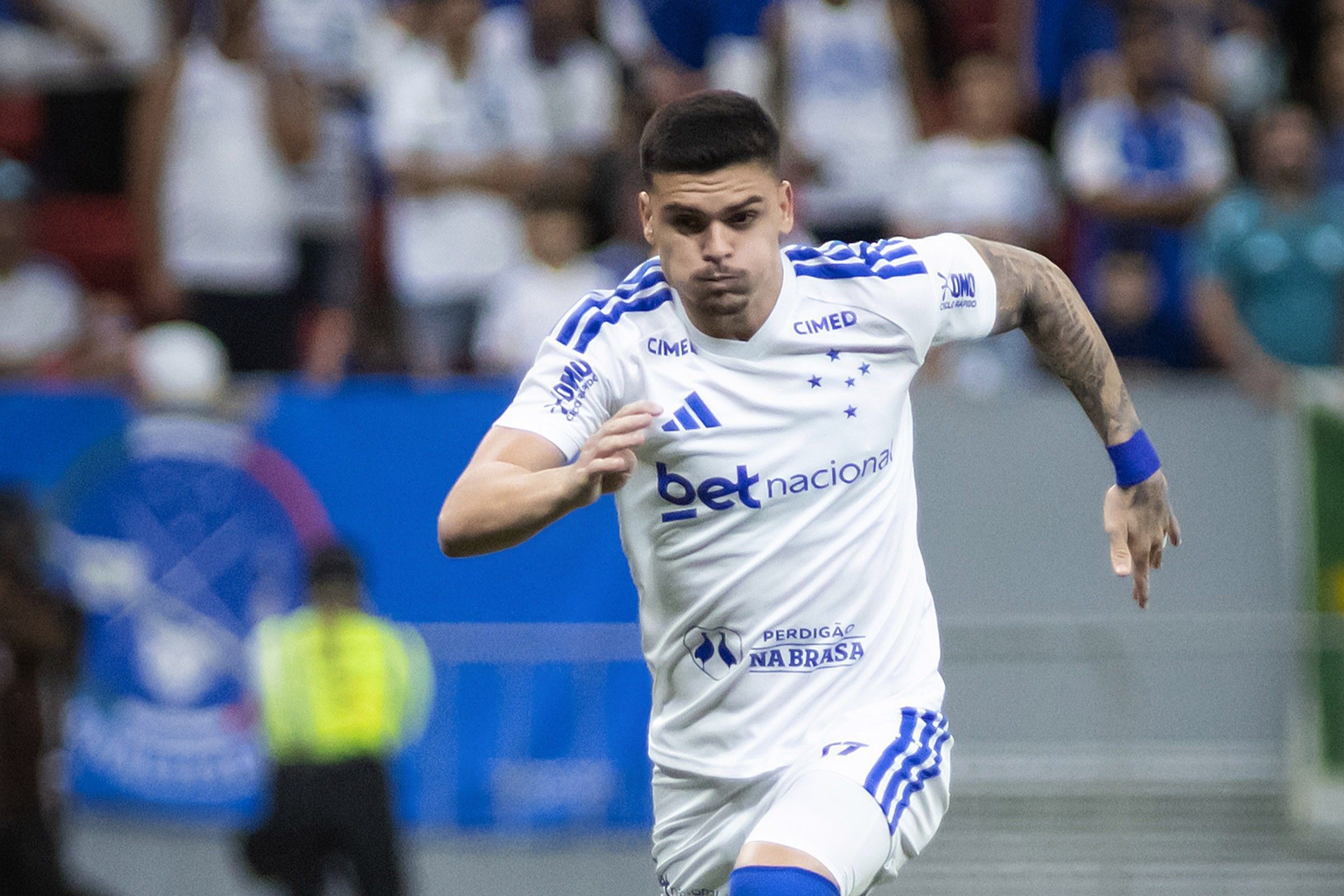 Pênalti e mais: como foi a estreia de Gabriel Pec pelo Cruzeiro
