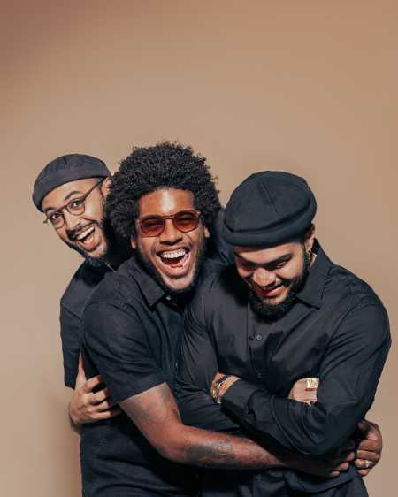 Gilsons se apresenta no primeiro dia do Sensacional!