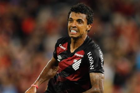 Luiz Gustavo, volante do Athletico-PR