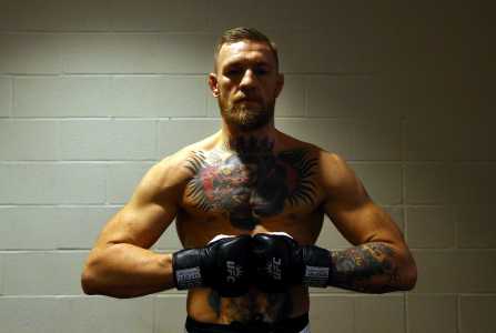 Conor McGregor enfrentará Max Holloway no UFC 329