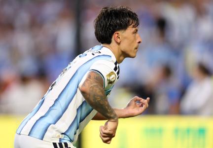Lisandro Martínez, zagueiro da Argentina
