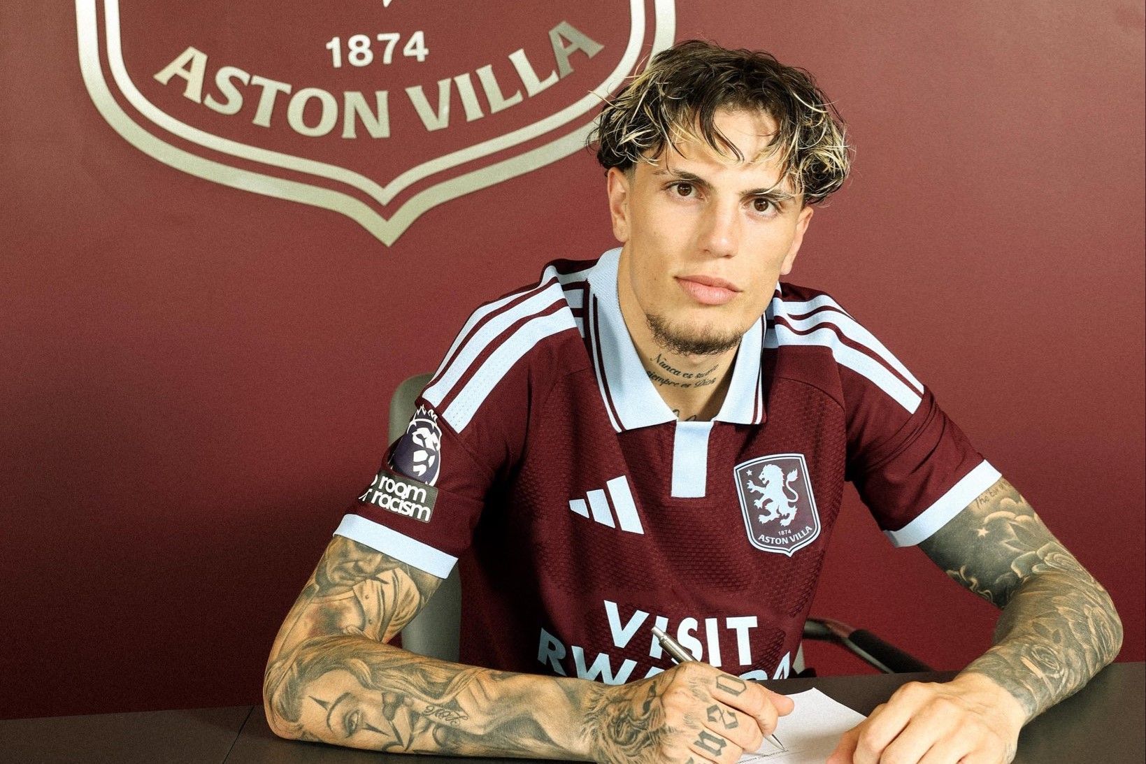 Aston Villa anuncia contratação de Alejandro Garnacho; saiba detalhes