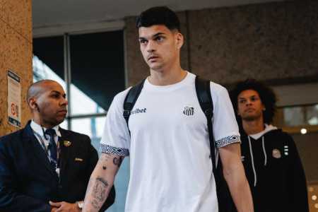Gabriel Brazão, goleiro do Santos