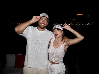 Travis Kalce e Taylor Swift foto de julho de 2025
