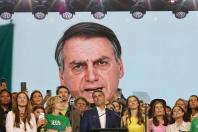 Flávio diz que Bolsonaro 'não sabia' de vídeo de IA exibido em convenção do PL