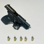 Homem é preso com arma de fogo após bater em motocicleta da PM durante fuga em Ipatinga
