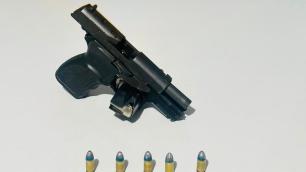 Homem é preso com arma de fogo após bater em motocicleta da PM durante fuga em Ipatinga