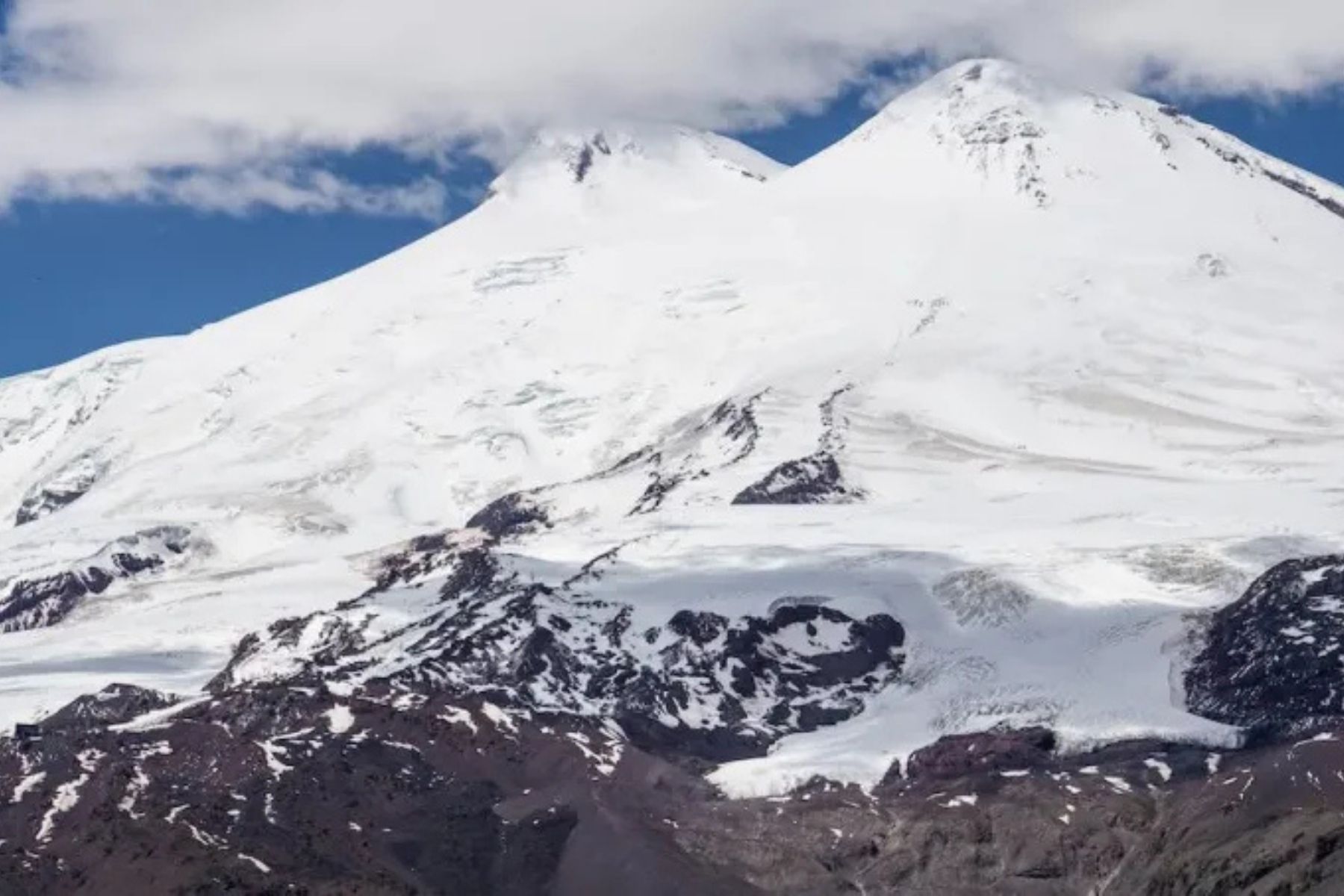Tragédia no Cáucaso: corpos de cinco alpinistas são resgatados no Monte Elbrus, na Rússia