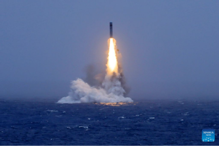 China dispara míssil submarino com capacidade nuclear e aumenta tensão militar com vizinhos