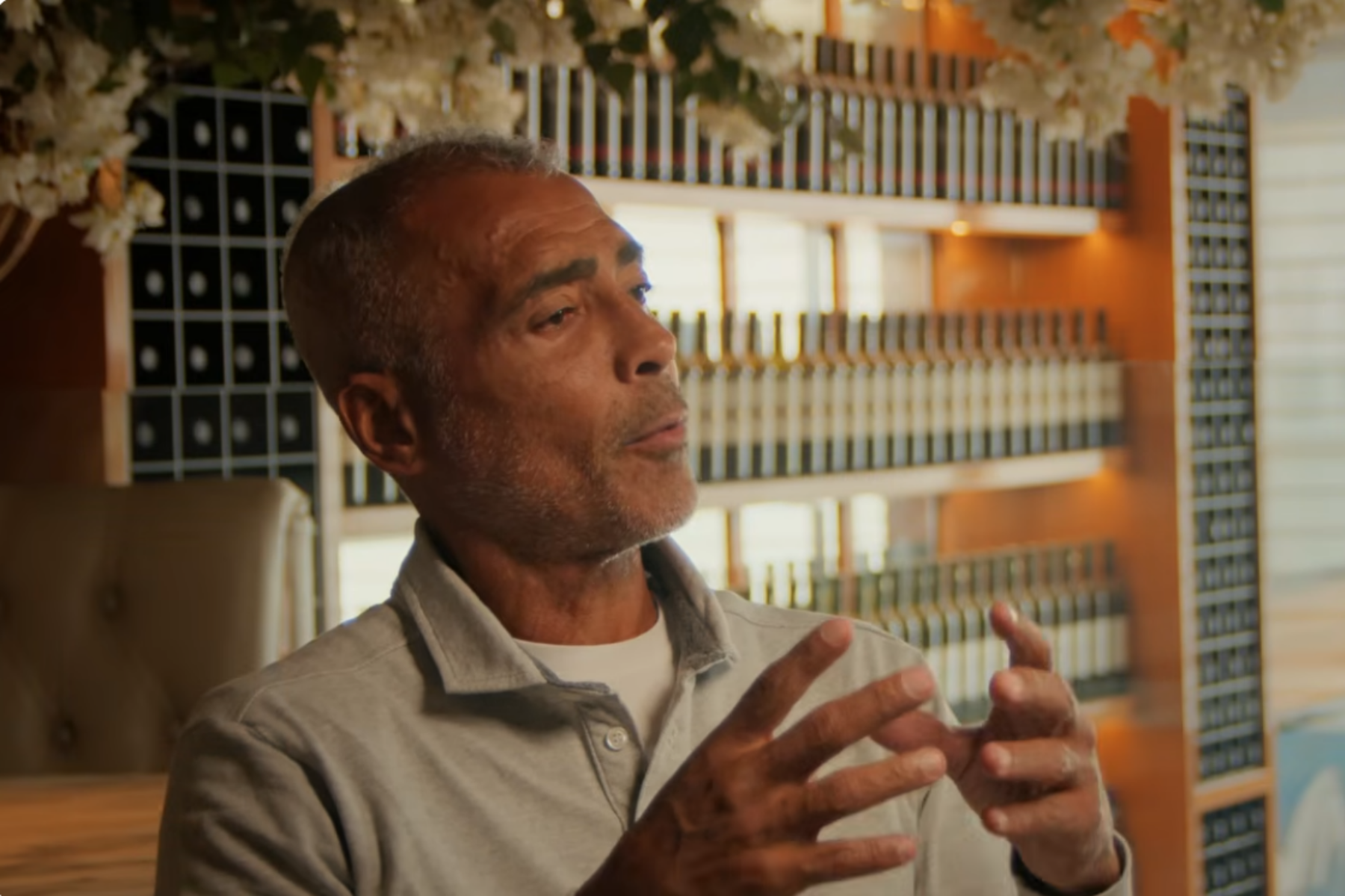 Romário rasga elogios e se rende a ídolo do Atlético: 'O mais inteligente que vi jogar'