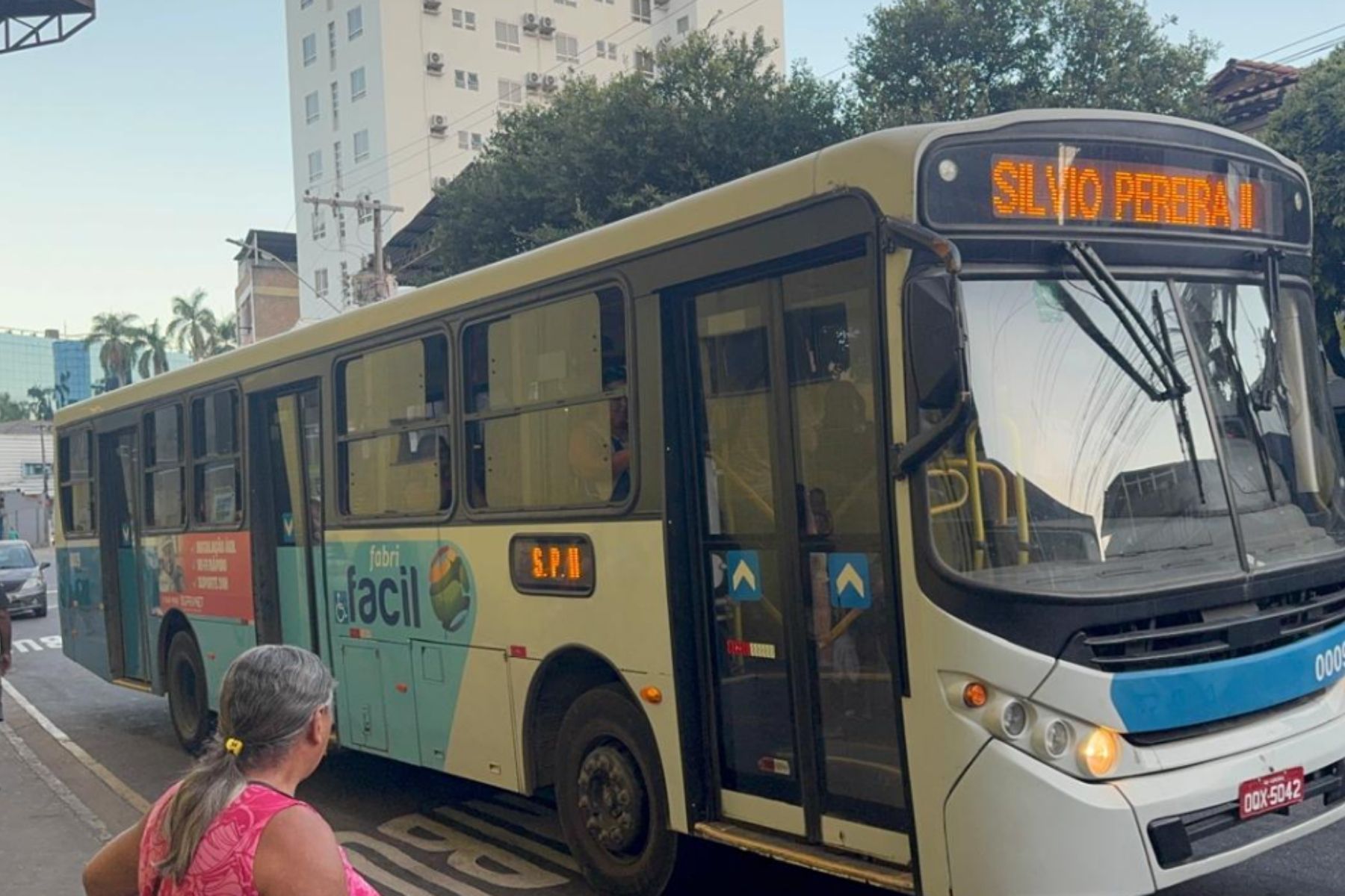 Tarifa de ônibus em Coronel Fabriciano sobe para R$ 5,80