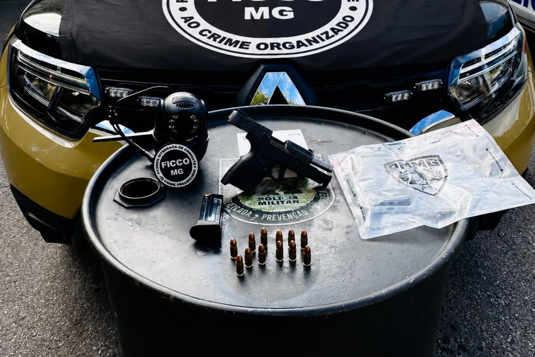 Operação contra o crime organizado termina com prisão e apreensão de arma em BH
