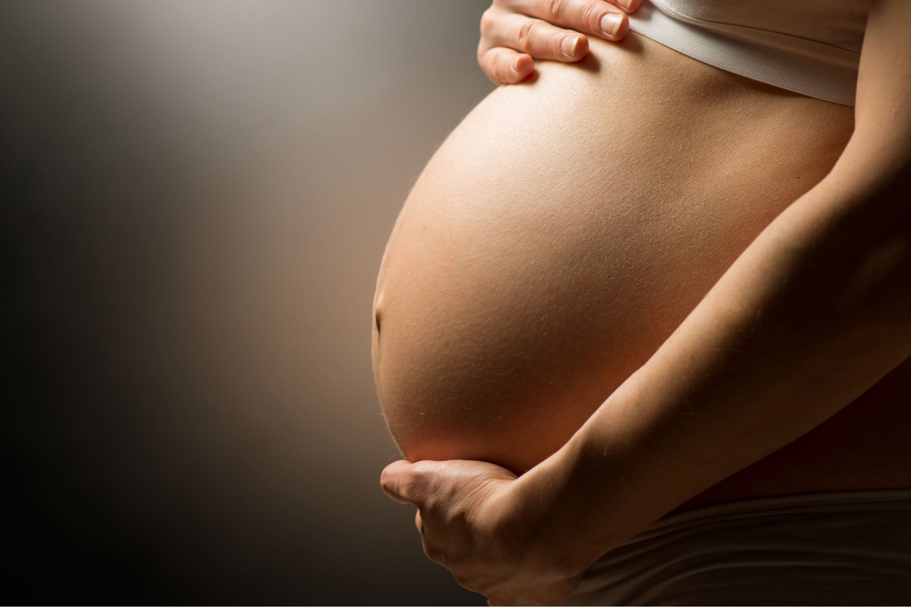 Gestantes e puérperas têm quase o dobro do risco de sofrer violência psicológica, aponta estudo
