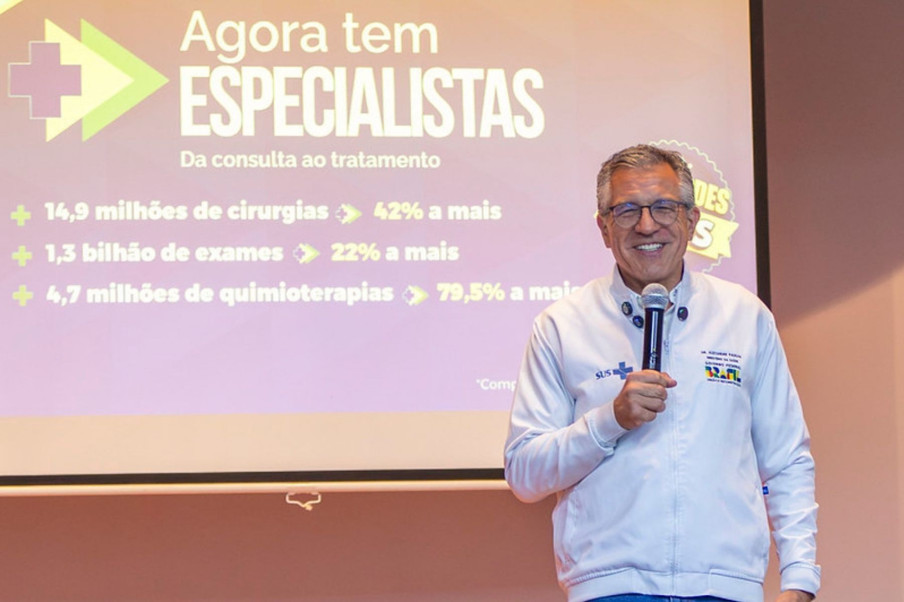 Em MG, Padilha diz que reduzir tempo nas filas do SUS é principal desafio do governo