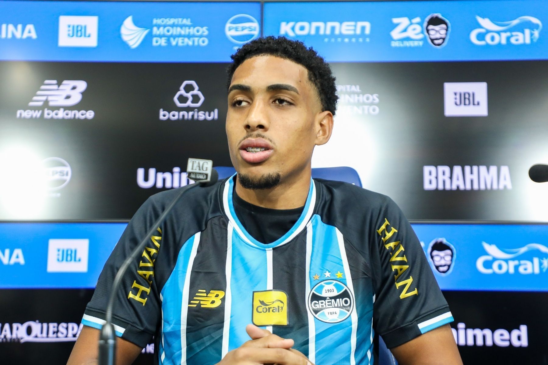 Novo reforço do Grêmio revela ter recebido proposta do Inter