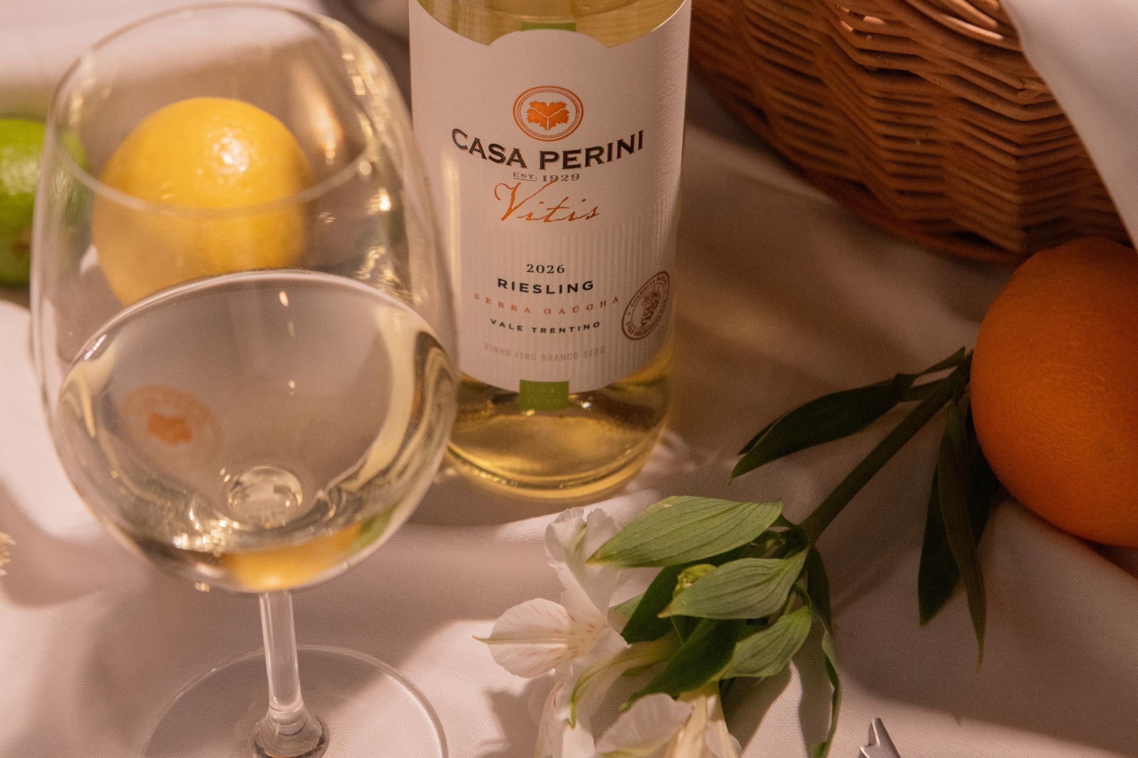 Vinho branco brasileiro ganha força nas gôndolas e impulsiona lançamentos no setor