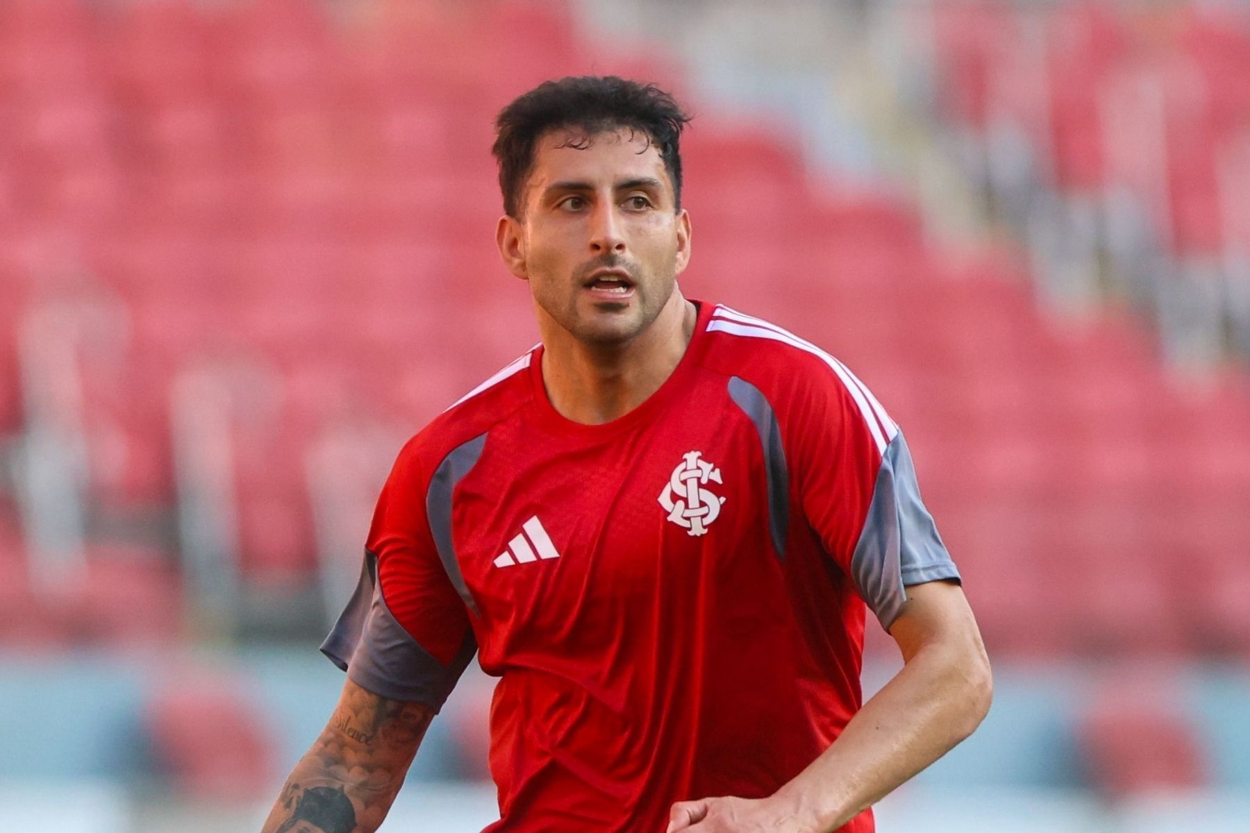 Novo reforço do Inter é registrado no BID e pode estrear contra o Cruzeiro