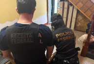 Polícia Federal no RJ faz operação contra desvios de bens da Receita Federal