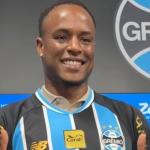 Reforço de Copa do Mundo, Jovane Cabral é apresentado pelo Grêmio