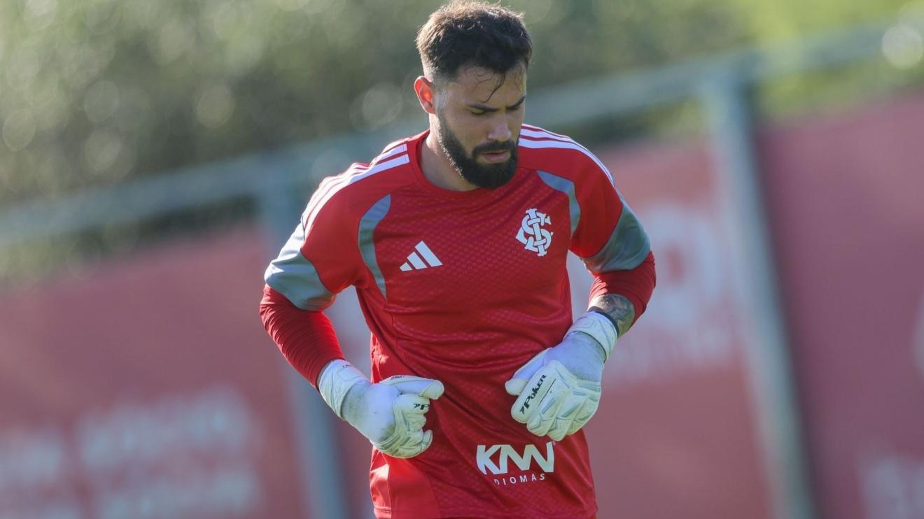 Sem Rochet, Inter divulga relacionados para duelo com Athletico-PR pelo Brasileiro