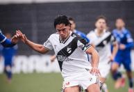 Athletico-PR encaminha contratação do atacante uruguaio Nicolas Azambuja