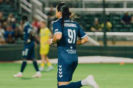 Cristo Fernández fez sua estreia no futebol profissional pelo El Paso Locomotive • Reprodução/Instagram/El Paso Locomotive