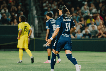 Cristo Fernández fez sua estreia no futebol profissional pelo El Paso Locomotive • Reprodução/Instagram/El Paso Locomotive