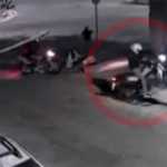 Motoqueiro atropela pedestre e foge sem prestar socorro em BH; veja vídeo