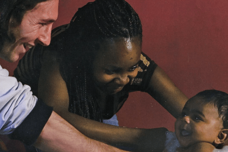 Messi e Lamine Yamal em registro para calendário solidário em 2008