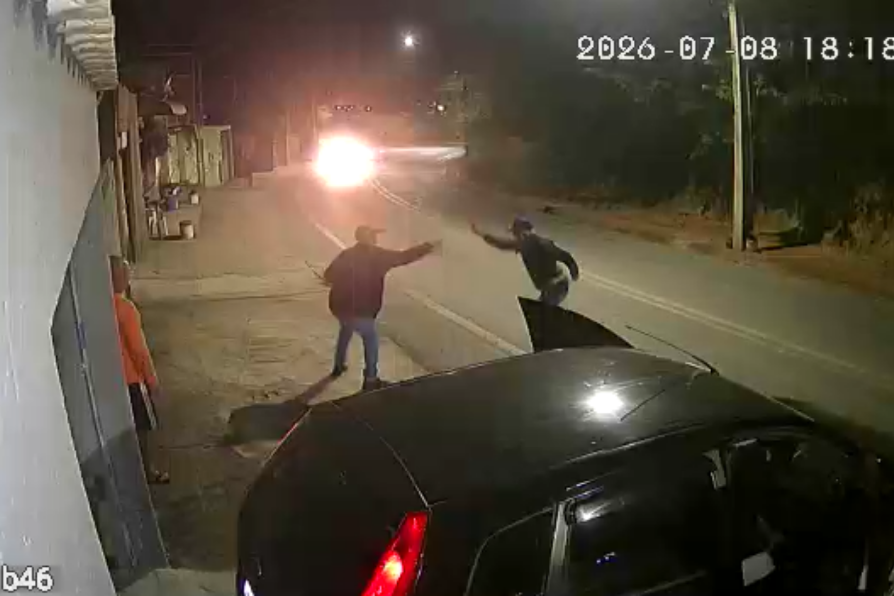Pai culpa homem pela morte da filha, tenta atacá-lo e morre baleado em MG