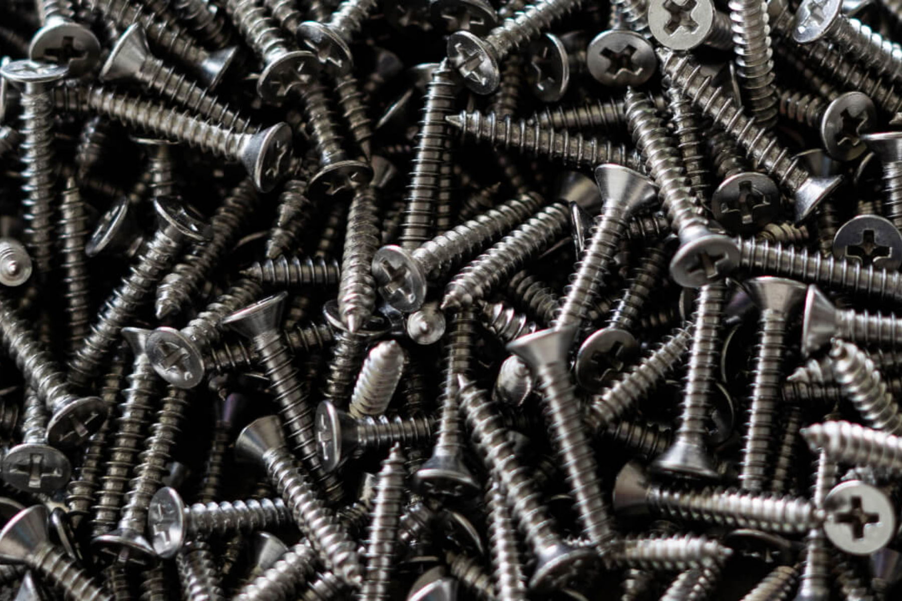O que significa as diferentes ranhuras nas cabeças dos parafusos, e para que serve cada uma?